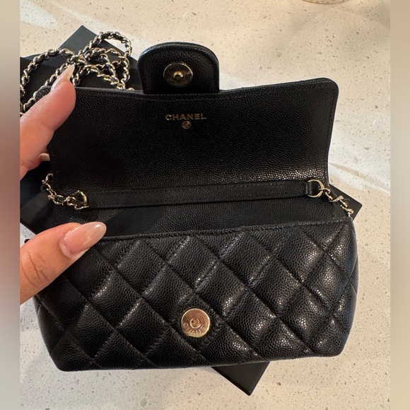 CHANEL classic black caviar and gold hardware sunglasses case crossbody bag - Picture 5 of 13